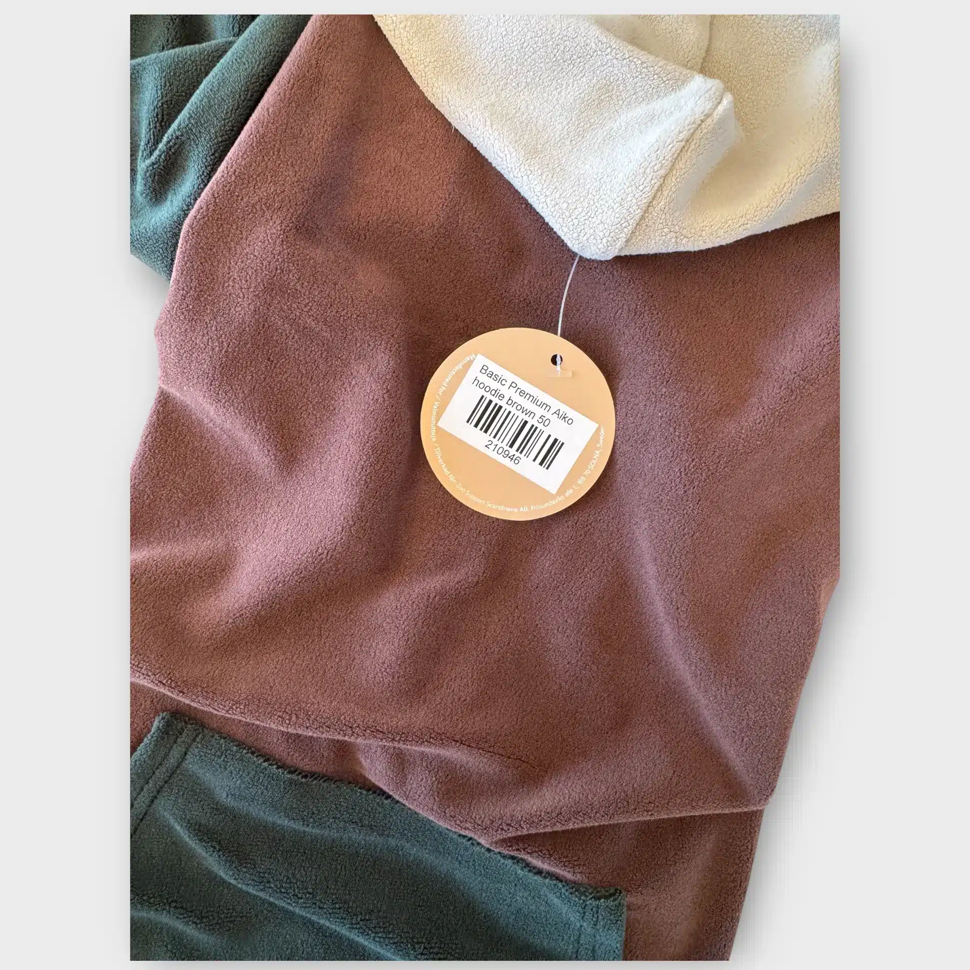 Basic Premium Aiko Hoodie 50 cm 1