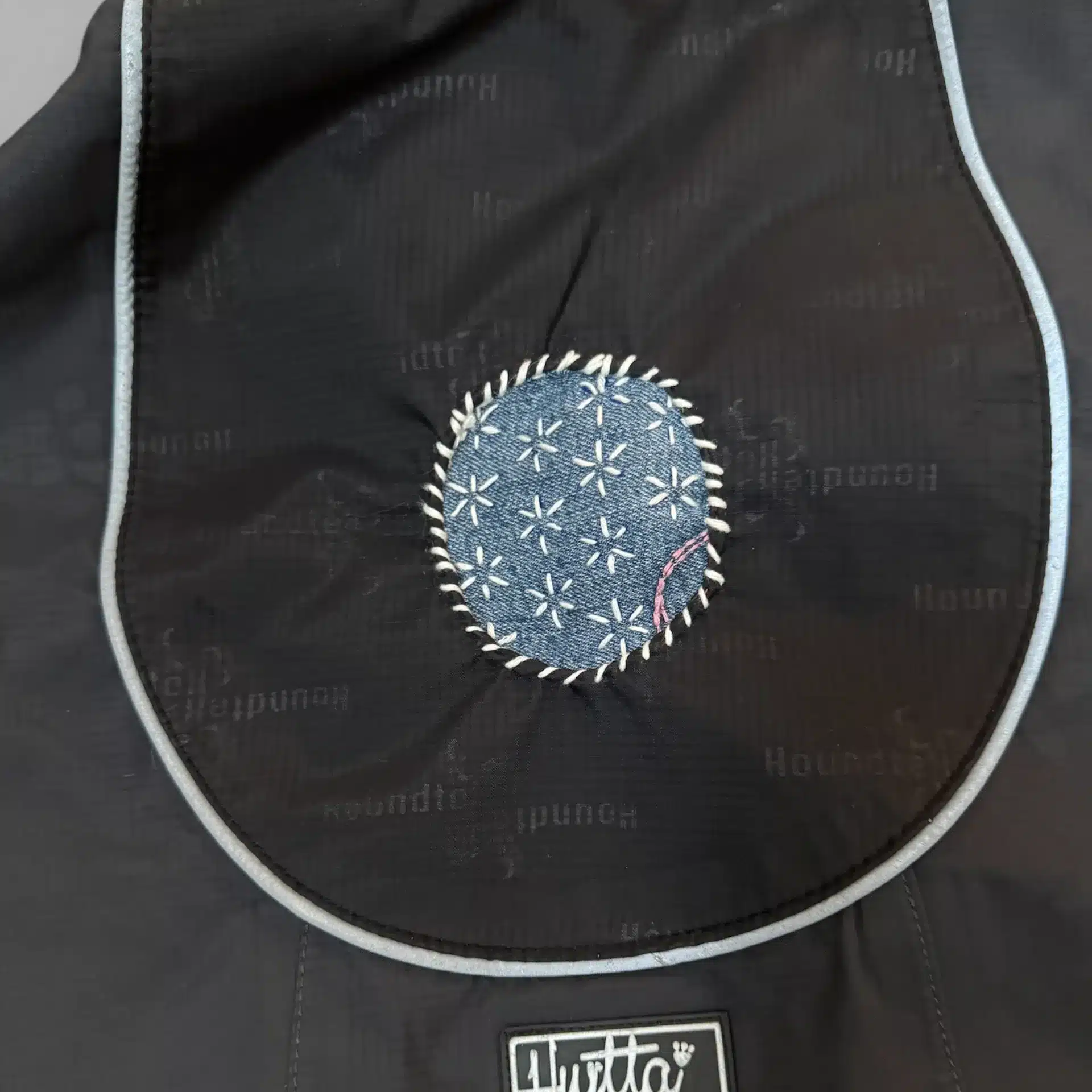 Hurtta Hundtäcke med Sashiko 1